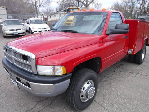 2001 Dodge Ram 3500 for sale at J & K Auto in Saint Bonifacius MN