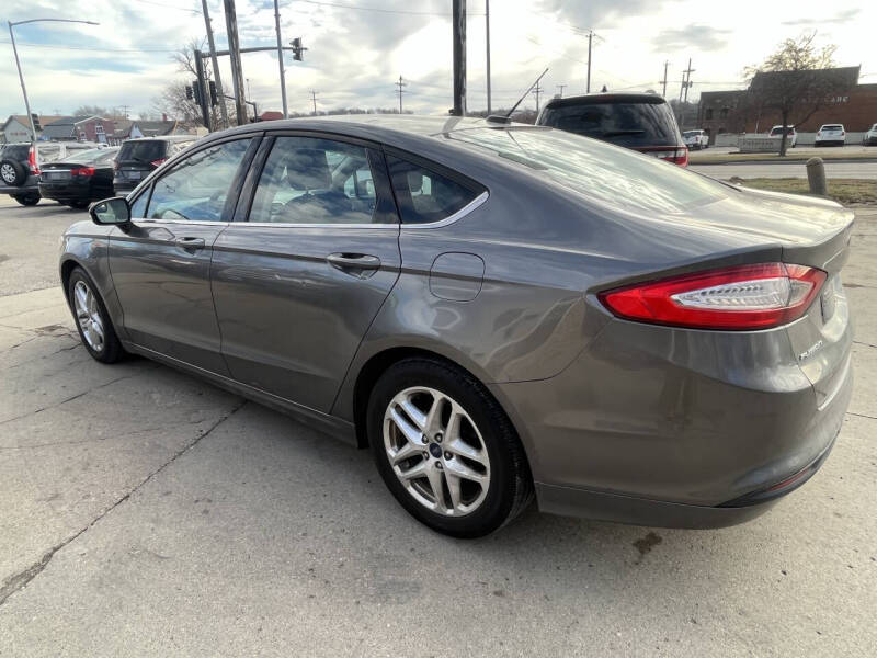 2014 Ford Fusion SE