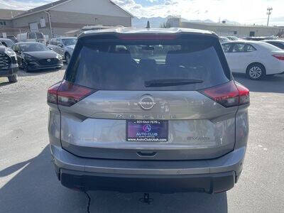 2024 Nissan Rogue SV