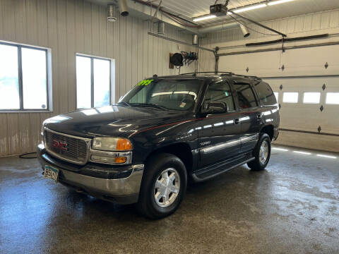 2004 GMC Yukon for sale at Sand's Auto Sales in Cambridge MN