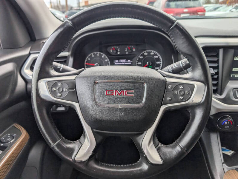 2017 GMC Acadia SLE-1