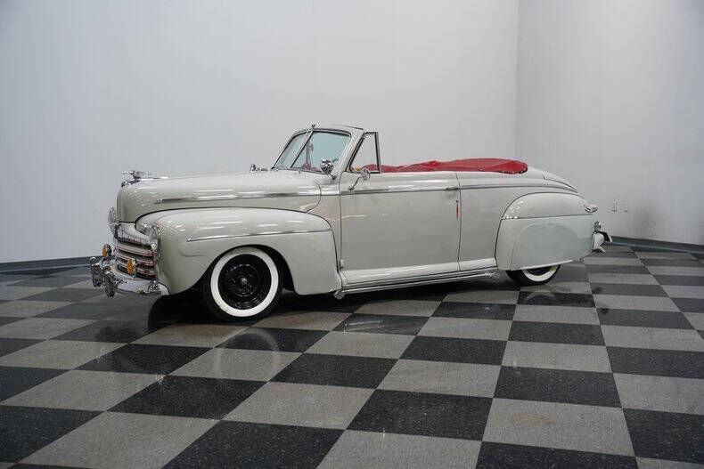 1946 Ford Super Deluxe
