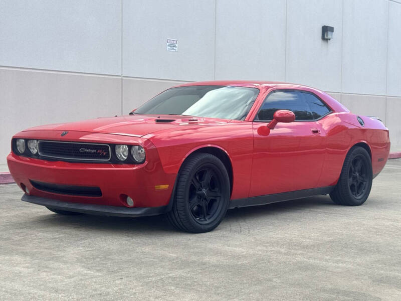 2009 Dodge Challenger R/T's photo