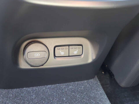 2024 Volvo XC90 B5 Plus Bright Theme