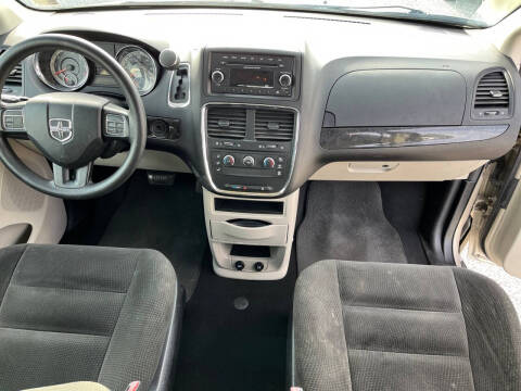 2015 Dodge Grand Caravan SE