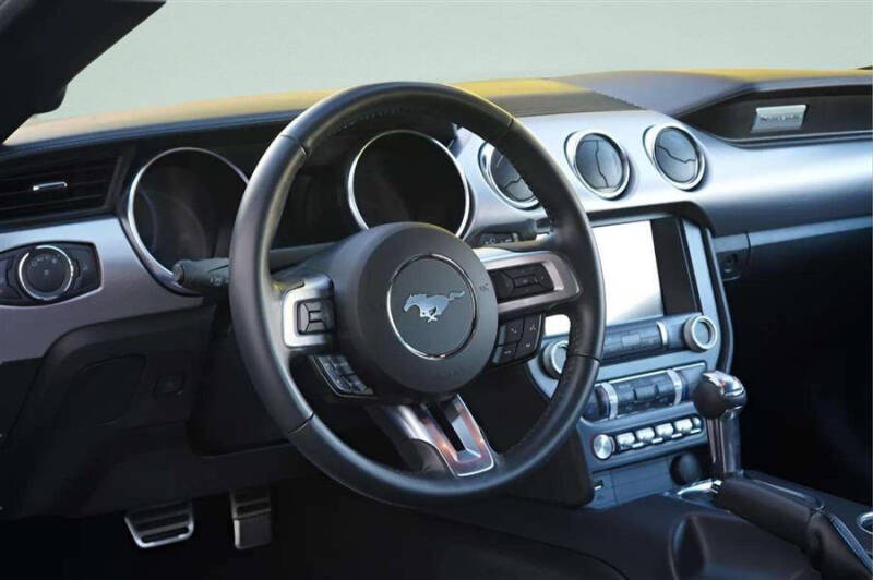 2023 Ford Mustang EcoBoost Premium