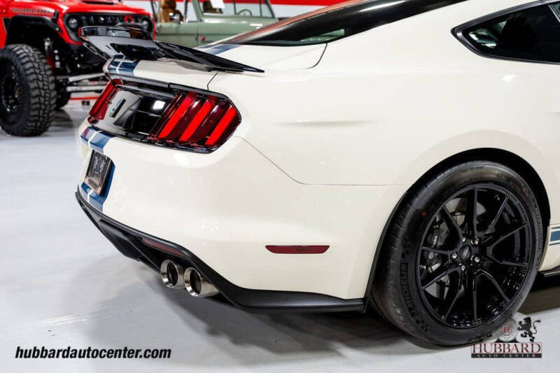 2020 Ford Mustang