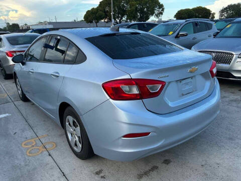 2017 Chevrolet Cruze LS Auto