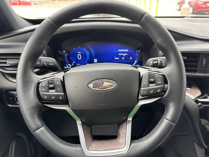2023 Ford Explorer Platinum