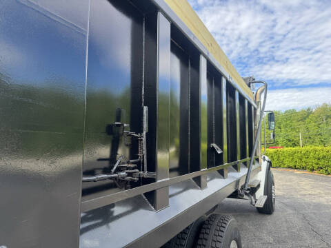 2005 Freightliner M2 112