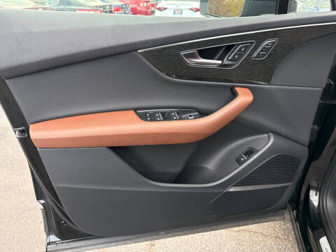 2022 Audi Q7 quattro Premium Plus 55 TFSI