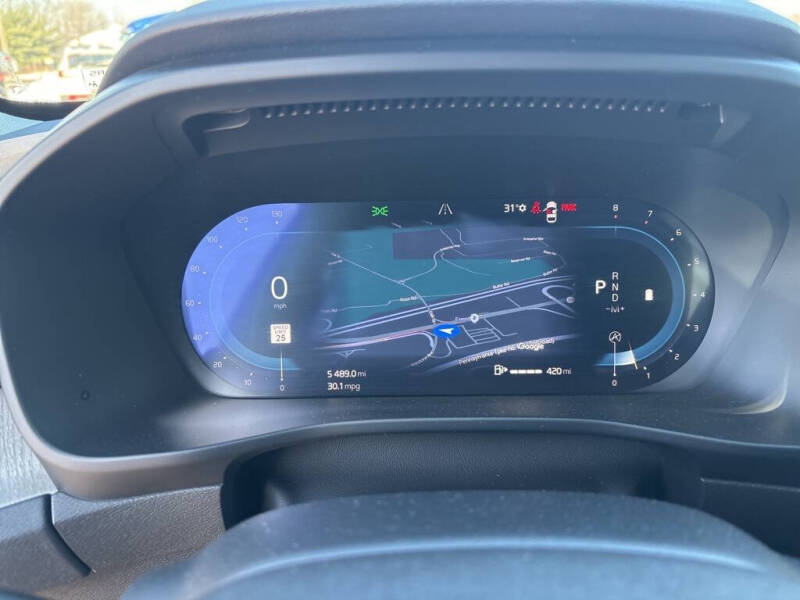 2025 Volvo XC40 B5 Plus Bright Theme