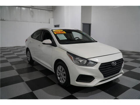 Hyundai accent 2020 deals white