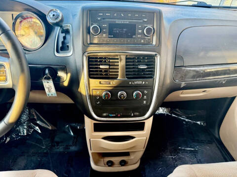 2016 Dodge Grand Caravan American Value Package