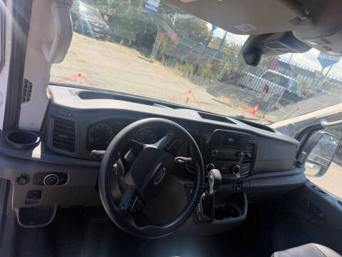 2023 Ford Transit