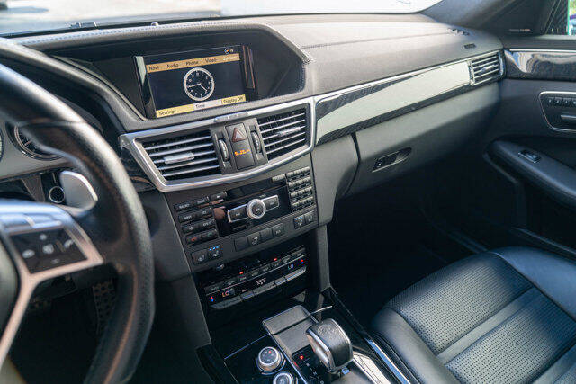 2012 Mercedes-Benz E-Class 15