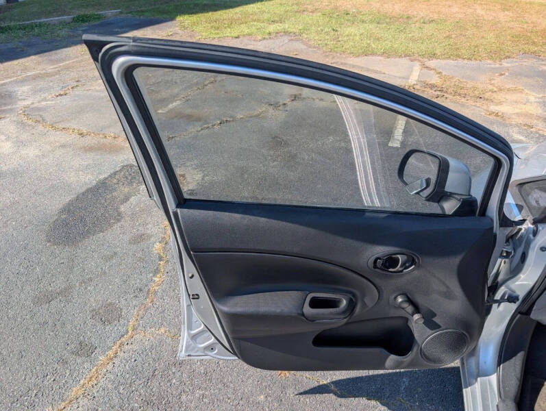 2014 Nissan Versa Note S Plus