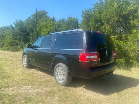 2011 Lincoln Navigator L