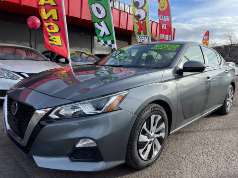 2020 Nissan Altima for sale at Duke City Auto LLC in Gallup NM