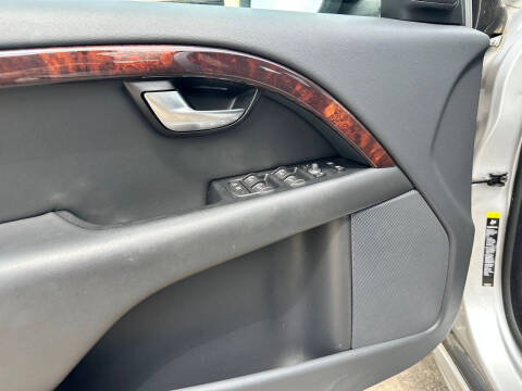 2009 Volvo V70 3.2
