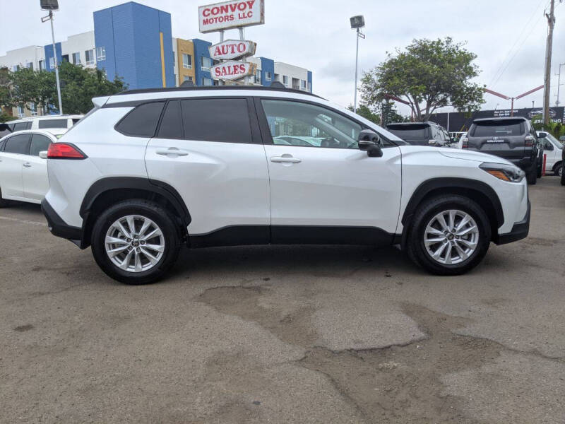 2025 Toyota Corolla Cross LE