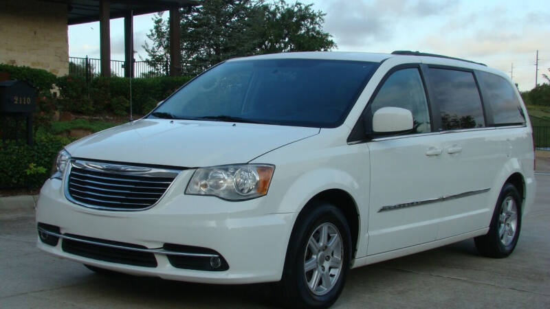 2011 Chrysler Town and Country for sale at Red Rock Auto LLC in Oklahoma City OK