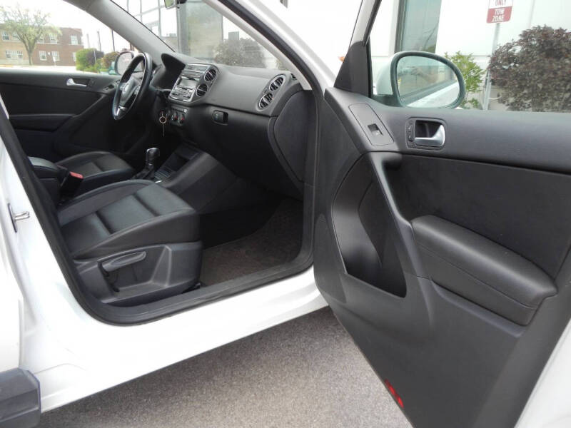 2014 Volkswagen Tiguan S