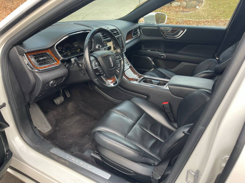 2017 Lincoln Continental Select