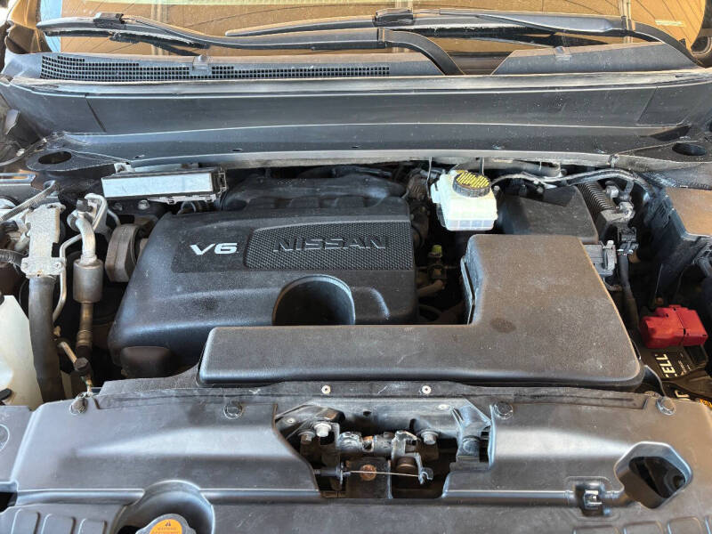 2017 Nissan Pathfinder SL
