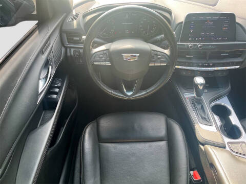 2024 Cadillac CT4 Premium Luxury