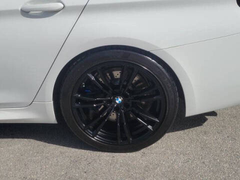 2023 BMW M5