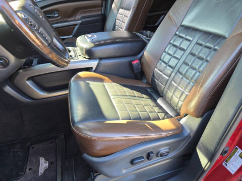 2019 Nissan Titan Platinum Reserve