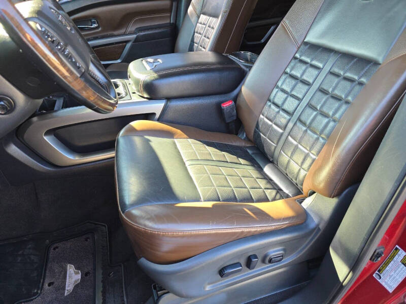 2019 Nissan Titan Platinum Reserve