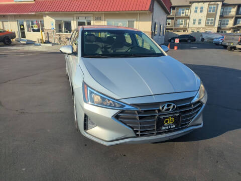 2019 Hyundai Elantra SE