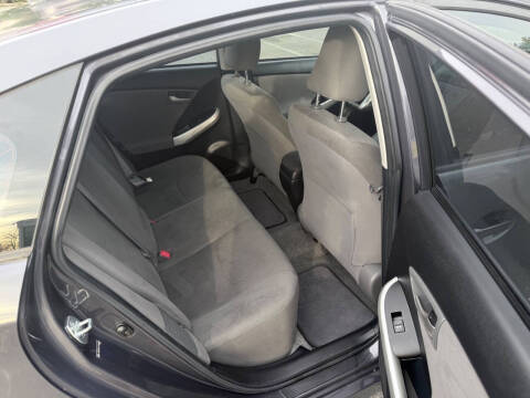 2012 Toyota Prius Two