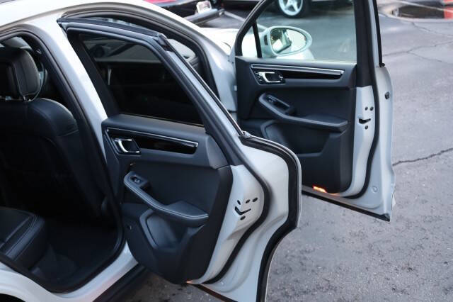 2023 Porsche Macan S