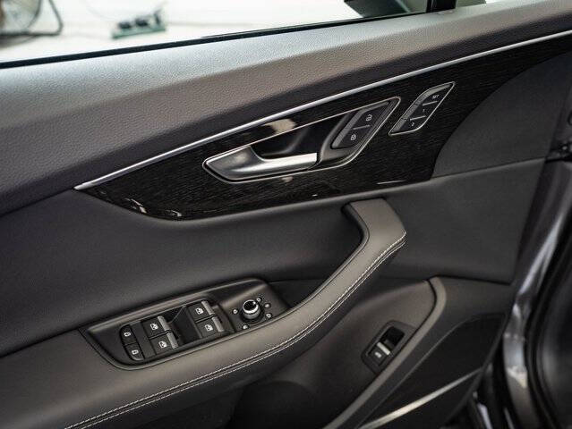 2025 Audi Q7 quattro Premium Plus 45 TFSI