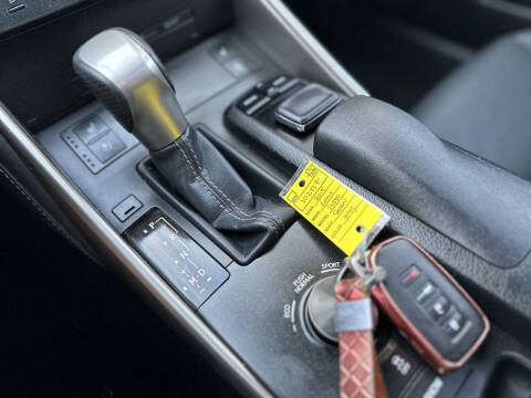 2015 Lexus IS 250