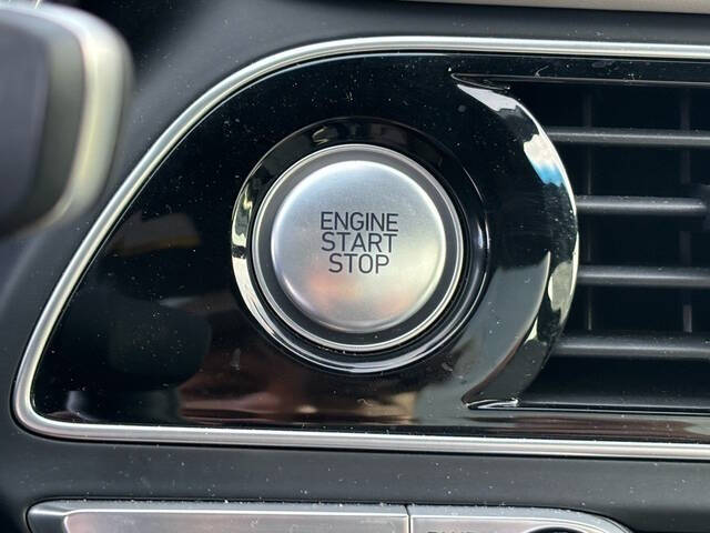 2023 Genesis G70 30