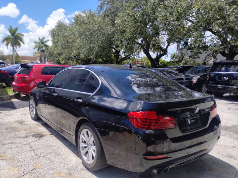 2016 BMW 5 Series 528i