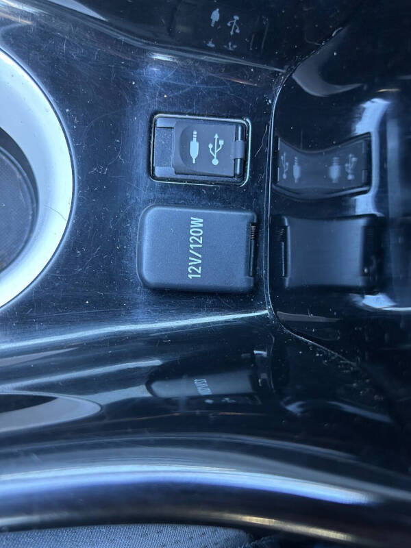 2016 Toyota Prius Three