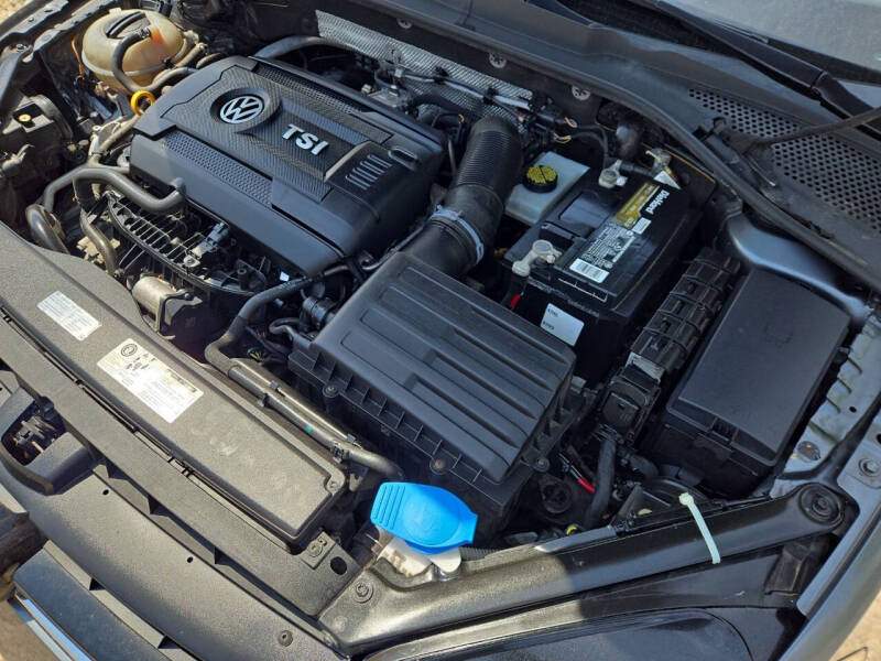2017 Volkswagen Golf TSI S