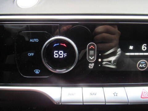 2022 Genesis GV70 2.5T Standard