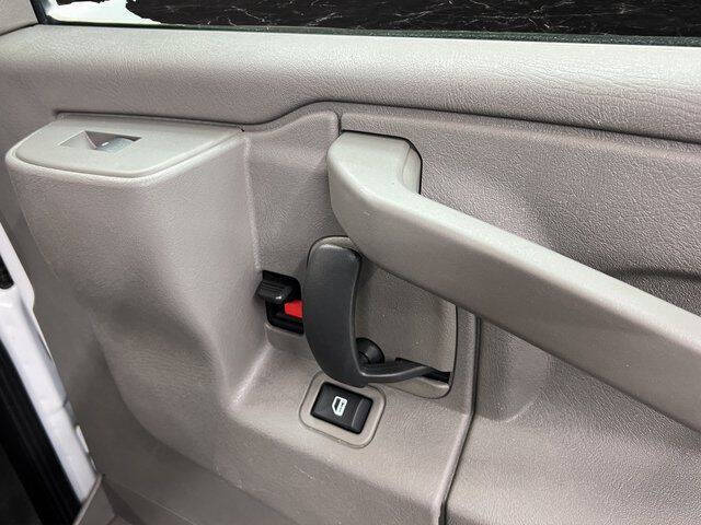 2021 Chevrolet Express 2500