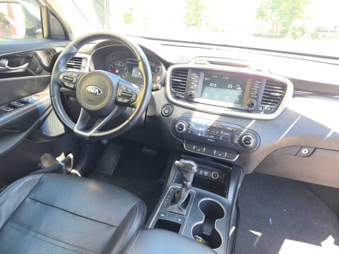 2017 Kia Sorento LX