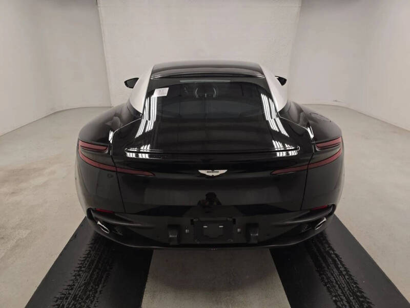 2018 Aston Martin DB11 V12