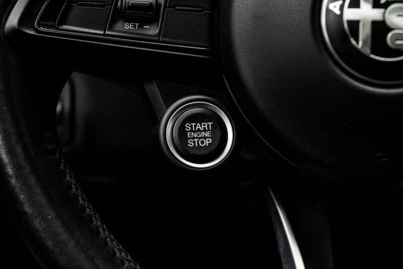 2022 Alfa Romeo Giulia Veloce