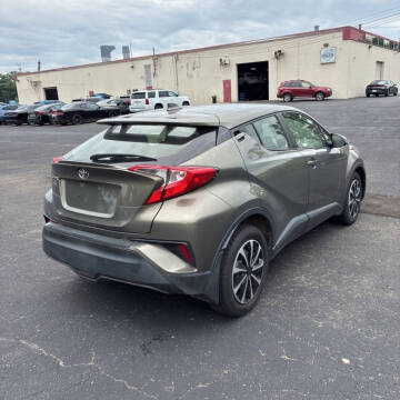 2021 Toyota C-HR LE