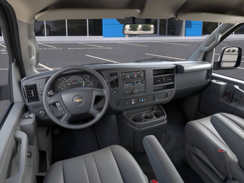 2025 Chevrolet Express 2500