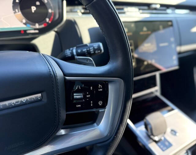 2024 Land Rover Range Rover P400 SE LWB